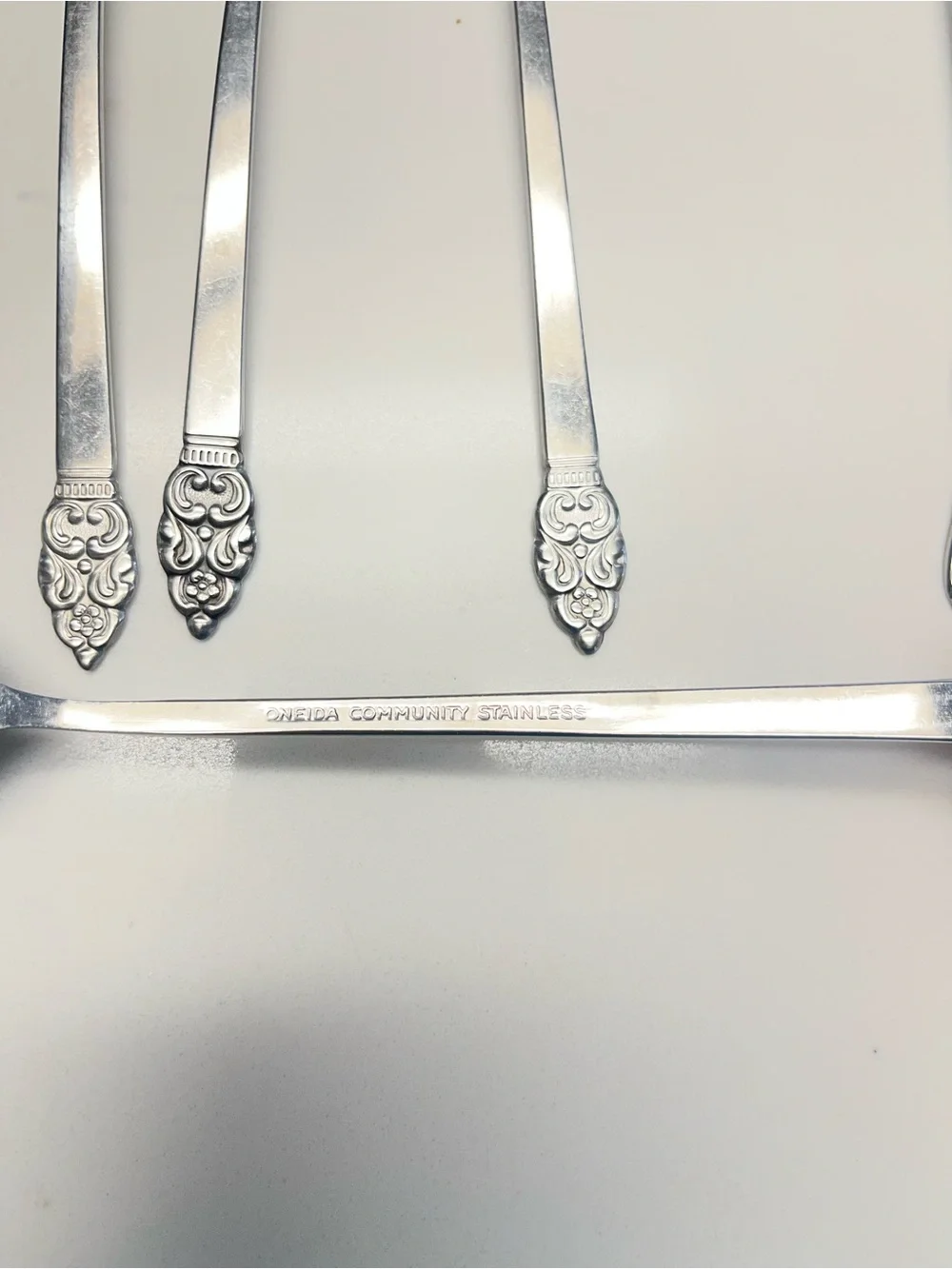 6 Oneida NORDIC CROWN Stainless Iced Tea Spoons +1‎ Extra Non Matching Set